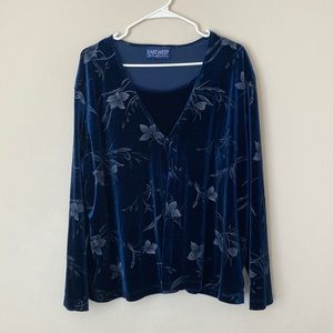 East West Fashion Size 2X Top velvet sparkle